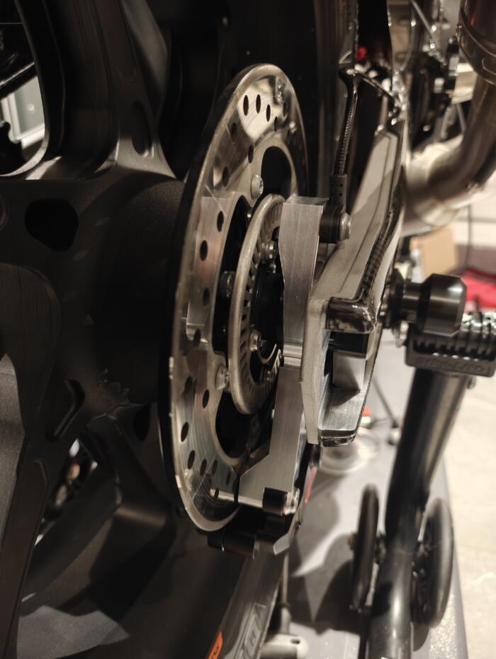 HEL caliper bracket - Image 2